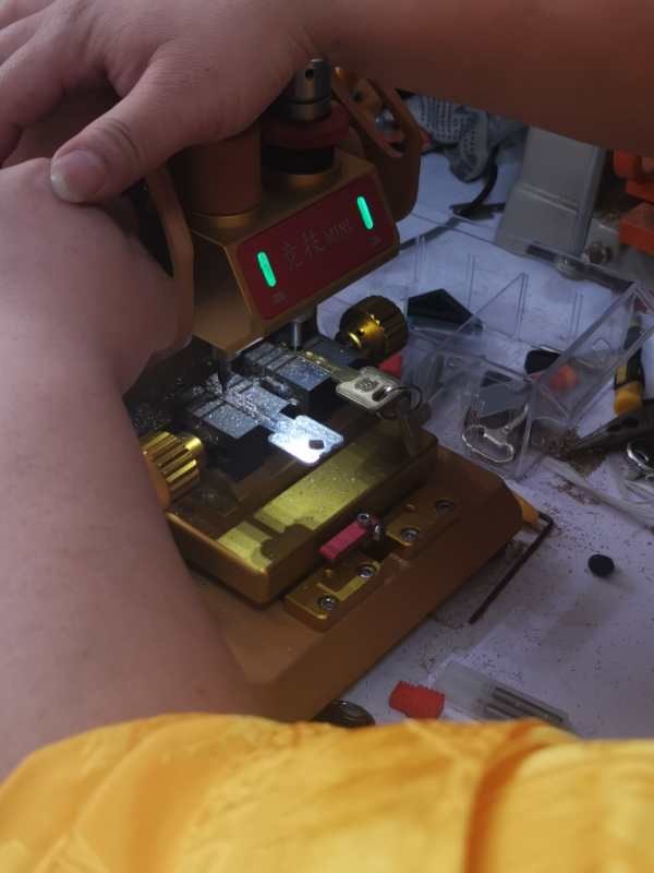 竞技钥匙机平铣P1